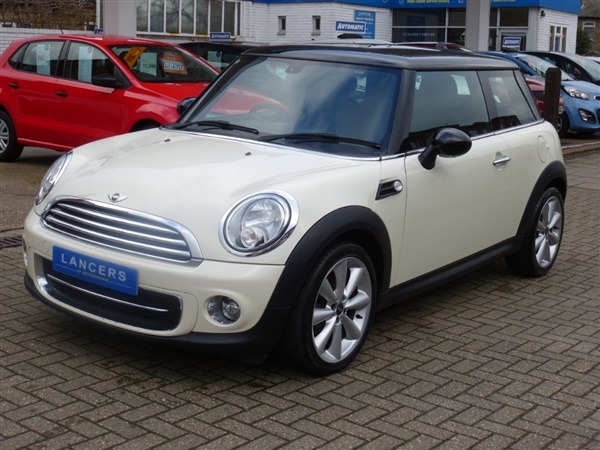 Mini Hatch 1.6 Cooper (Sport Chili) 3dr