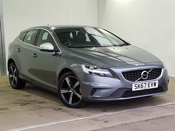 Volvo V40 D] R DESIGN 5dr