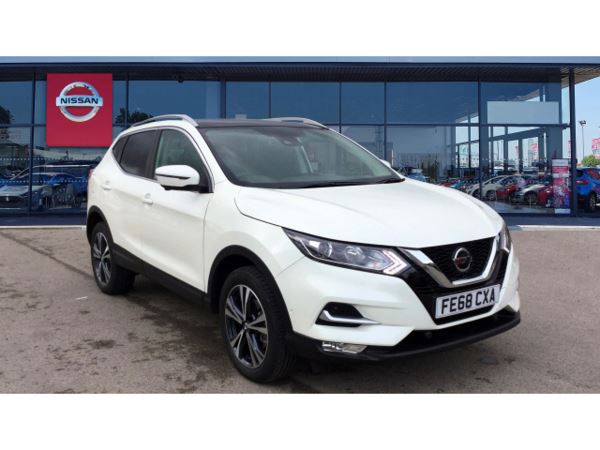 Nissan Qashqai 1.3 DiG-T N-Connecta [Glass Roof Pack] 5dr