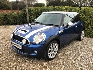 Mini Hatch Cooper S  in Brentwood | Friday-Ad