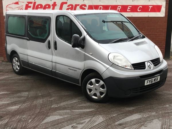 Renault Trafic 2.0 dCi LL29 Phase 3 Mini Bus 4dr (9 Seats,