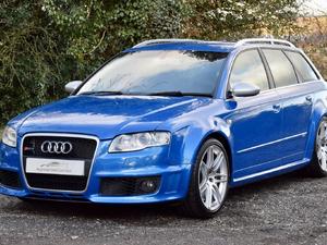 Audi RS4 Avant  in Chesterfield | Friday-Ad