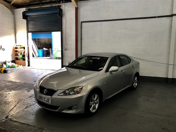 Lexus IS 220d 4dr