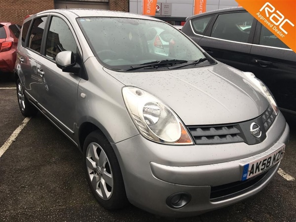 Nissan Note 1.6 Tekna 5dr Automatic