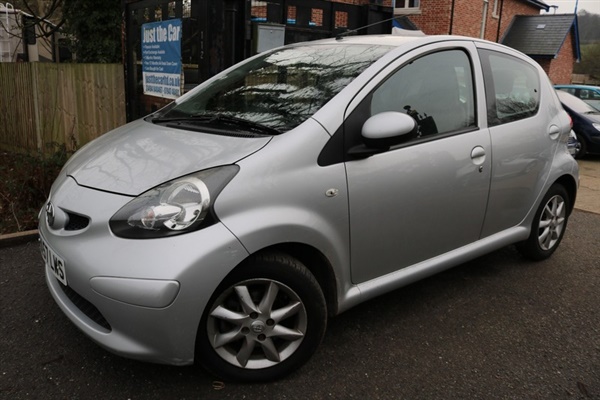 Toyota Aygo 1.0 VVT-I PLATINUM MM Semi Auto