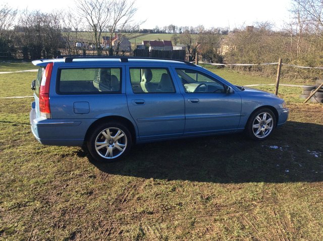 Volvo V70 D5 Auto (Spares or Repairs)