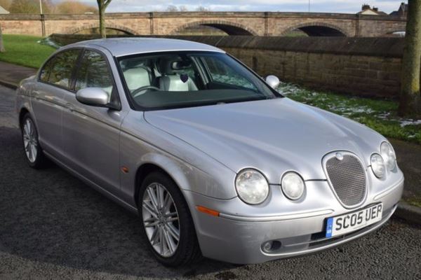 Jaguar S-Type 2.7 V6 SPORT 4d AUTO 206 BHP