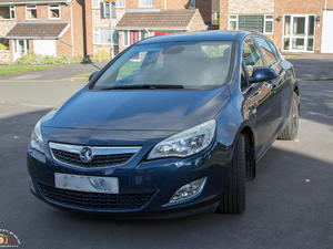 Vauxhall Astra 1.6 Turbo Elite  in Leicester | Friday-Ad