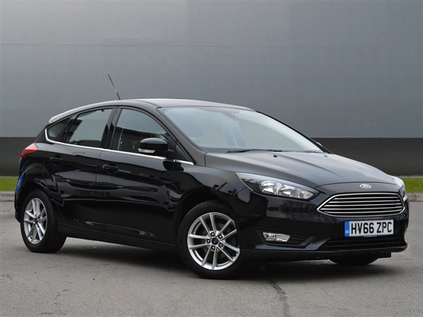 Ford Focus 1.0 EcoBoost Zetec 5dr