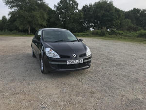 Renault Clio  Black 3dr in Uckfield | Friday-Ad