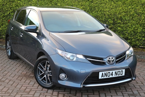 Toyota Auris Icon+ 1.4D 5dr [Leather/Pan Roof]