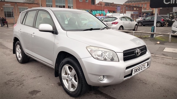 Toyota RAV 4 2.0 XT5 5dr