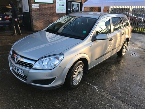 Vauxhall Astra 1.8 LIFE A/C 5d AUTO 140 BHP ESTATE