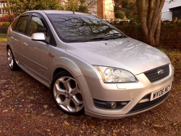 Ford Focus 2.5 ST-2 5dr
