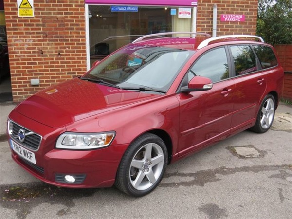 Volvo V DRIVE SE LUX EDITION S/S 5d 113 BHP