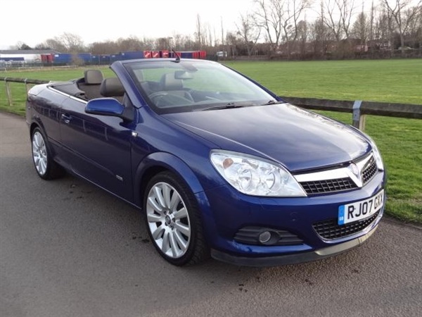 Vauxhall Astra 1.8 i Design Twin Top 2dr
