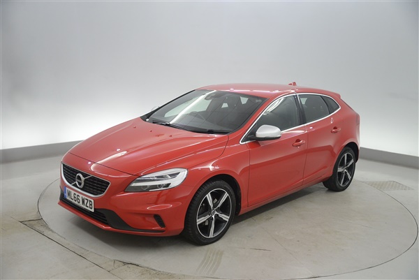 Volvo V40 D] R DESIGN 5dr - LED HEADLIGHTS - HEATED