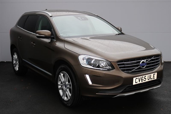 Volvo XC60 DIESEL ESTATE 2.4 D SE LUX NAV AWD 5dr Auto