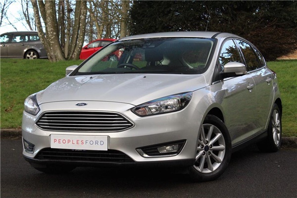 Ford Focus 1.0 TITANIUM 5DR