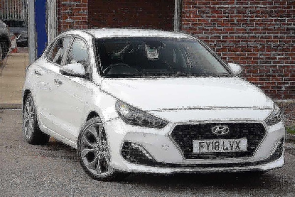 Hyundai I30 Fastback 1.4 T-GDI (140PS) Premium Semi Auto