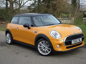 Mini Cooper  in Redhill | Friday-Ad