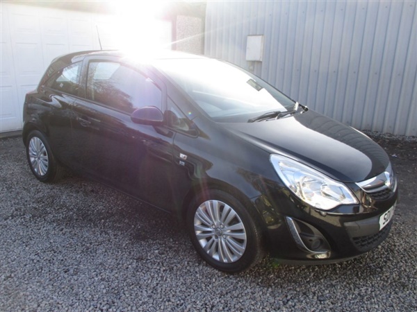 Vauxhall Corsa 1.2 Excite 3dr LOW MILES - STUNNING CAR