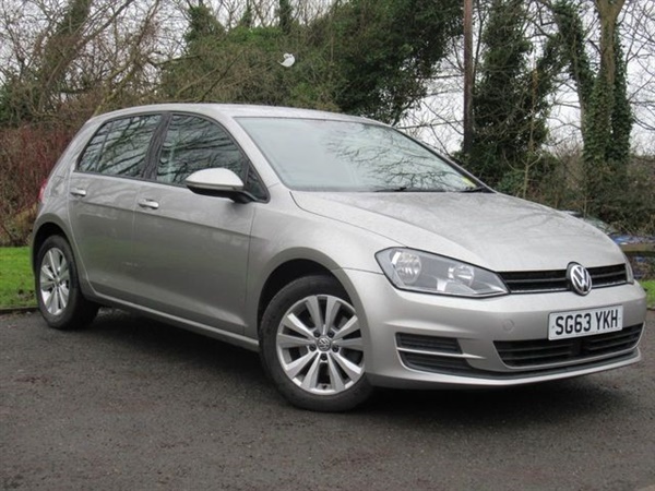 Volkswagen Golf 1.6 SE TDI BLUEMOTION TECHNOLOGY 5d