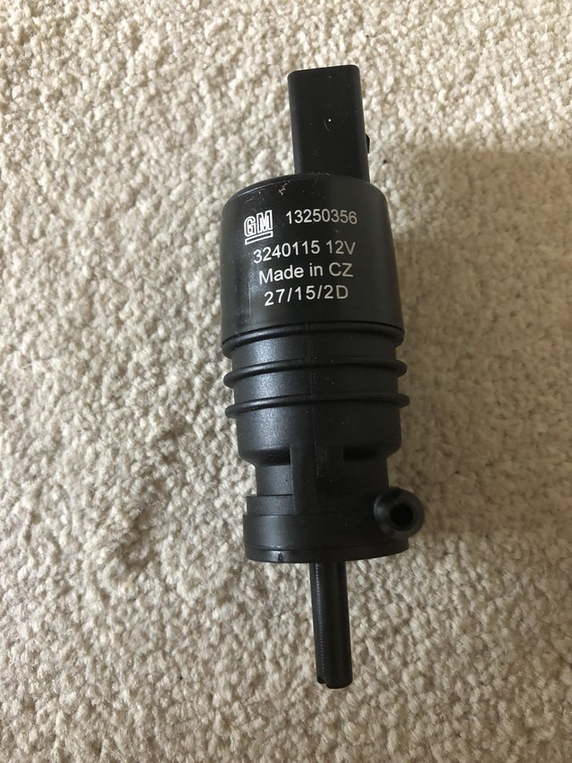 Brand new washer bottle pump for Cascada/Insignia