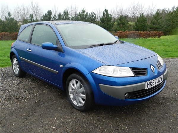 Renault Megane 1.6 VVT Dynamique 3dr