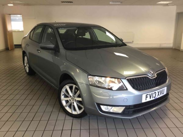 Skoda Octavia 1.6 TDI CR Elegance 5 door DSG Auto