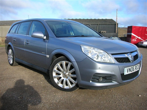 Vauxhall Vectra 1.9 CDTi Elite [150]