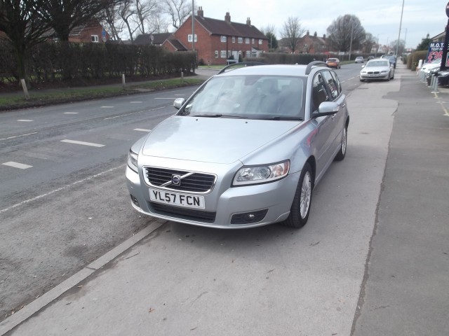  VOLVO V50