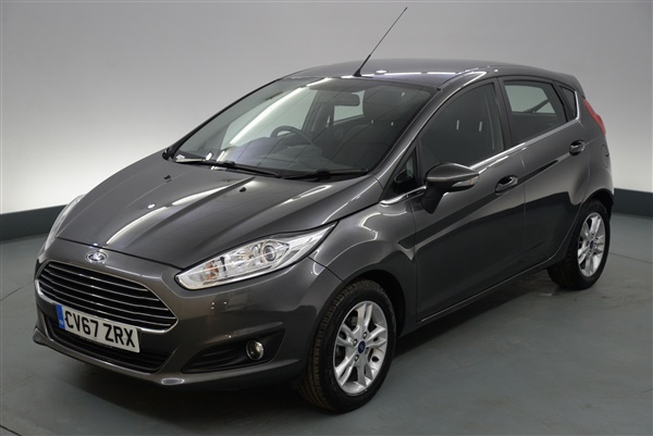 Ford Fiesta 1.0 EcoBoost Zetec 5dr Powershift - FORD SYNC -