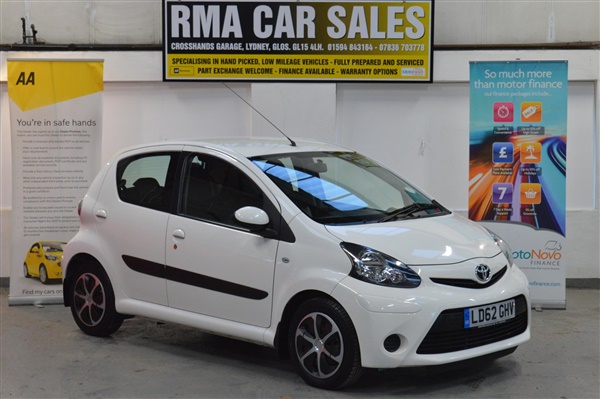 Toyota Aygo 1.0 VVT-i Ice 5dr MMT Automatic VERY LOW MILEAGE