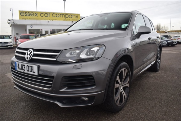 Volkswagen Touareg 3.0 TDI V6 R-Line Tiptronic 4x4 (s/s) 5dr