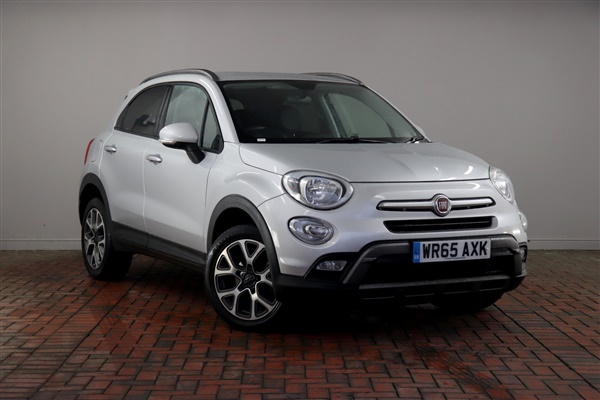 Fiat 500X 1.6 Multijet Cross [Half Leather, Parking Sensors]