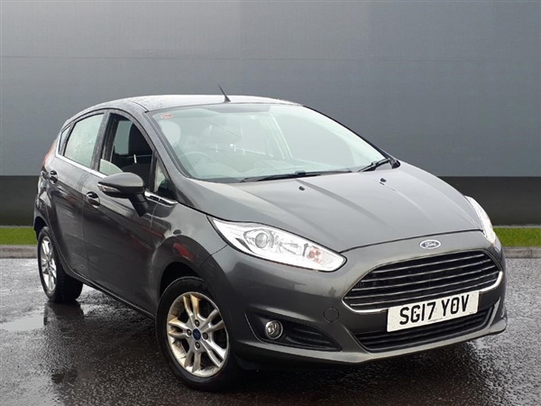 Ford Fiesta 1.0 EcoBoost Zetec Navigation 5dr