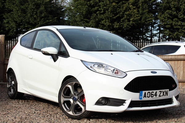 Ford Fiesta 1.6 T EcoBoost 182 ST-2 3 Door Hatchback