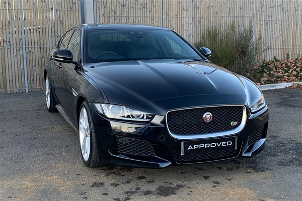 Jaguar XE ] V6 Supercharged S 4dr Auto