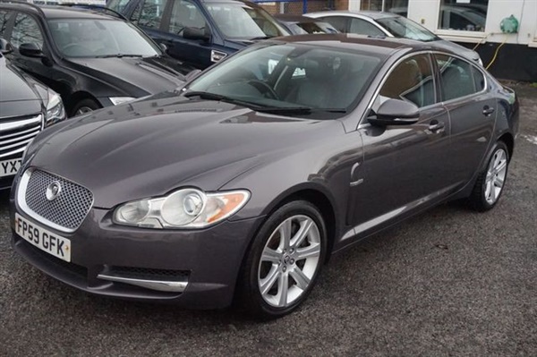 Jaguar XF 3.0 V6 LUXURY 4d AUTO 240 BHP