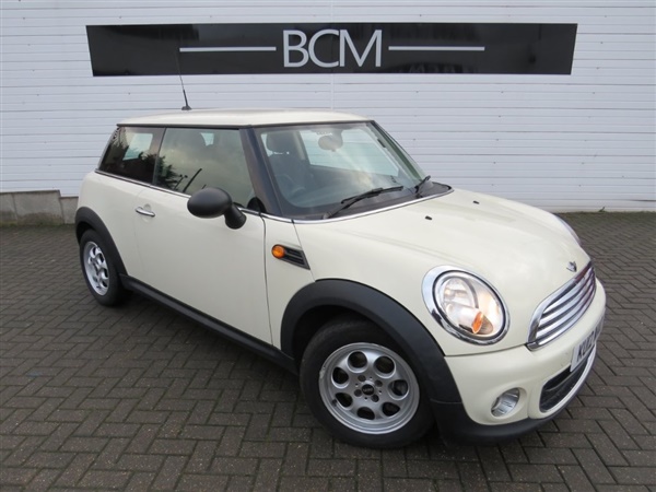 Mini Hatch 1.6 One D Avenue 3dr