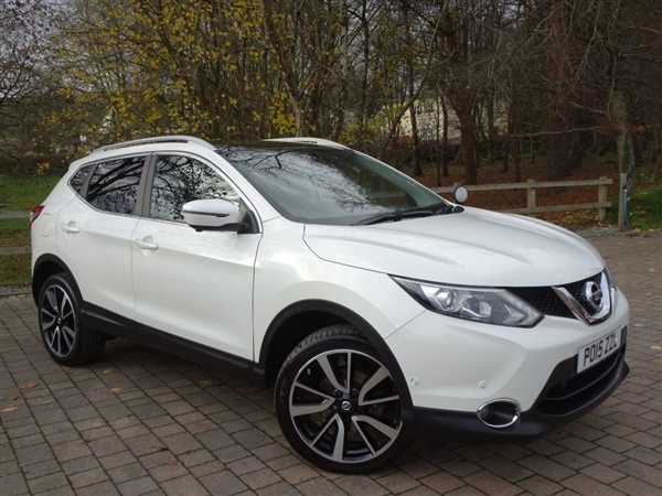 Nissan Qashqai 1.2 DiG-T Tekna 5dr (Panoramic)