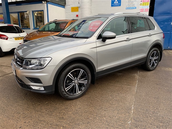 Volkswagen Tiguan 2.0 TDi BMT Motion SE 5dr, UNDER