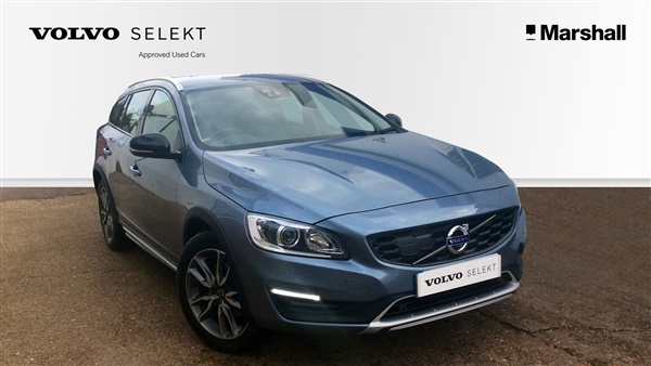 Volvo V60 D] Cross Country Lux Nav 5dr AWD Geartronic