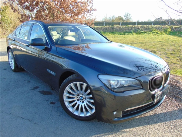 BMW 7 Series 730d SE 4dr Auto (19in Alloys! Low Miles! +++)
