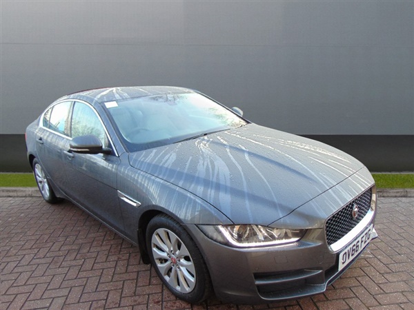 Jaguar XE 2.0d Portfolio 4dr