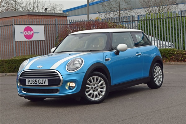 Mini Hatch MINI 1.5 Cooper D 3dr [Chili Pack]