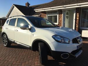 Nissan Qashqai , only  miles. White with silver