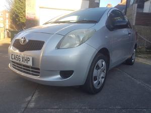 Toyota Yaris 1.0 petrol, manual in Eastbourne | Friday-Ad