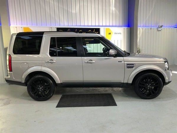 Land Rover Discovery 3.0 SDV6 HSE LUXURY 5d AUTO 255 BHP